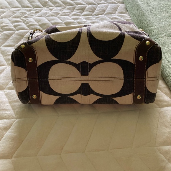 Authentic Coach Purse - Picture 6 of 11